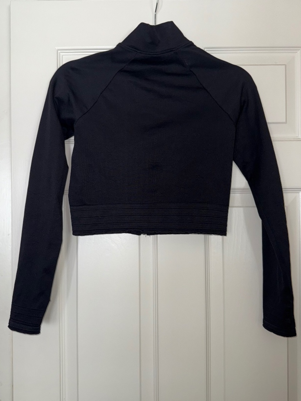 Fabletics Cropped Workout Jacket - Small - Picture 2 of 4